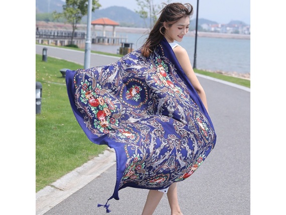 Khăn choàng du lịch tiện lợi mọi lúc